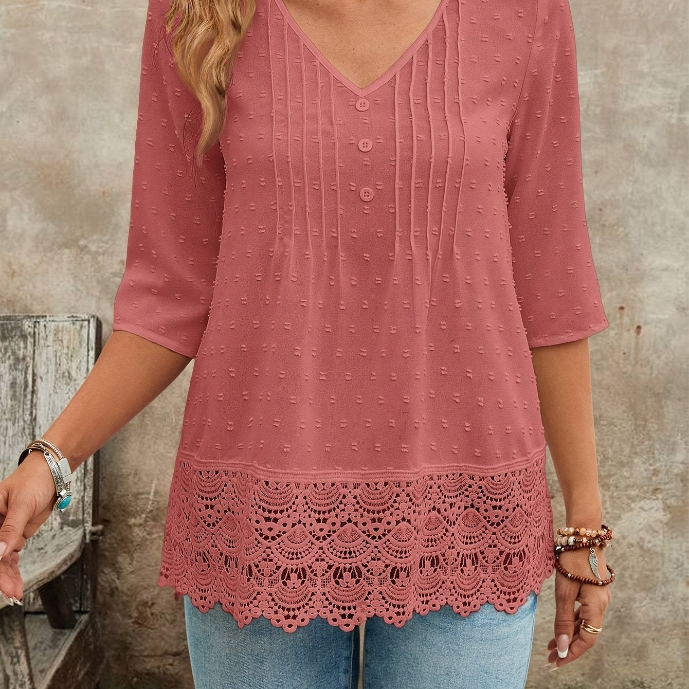 Jytte | Romantisk topp med blondekant og strukturdetaljer