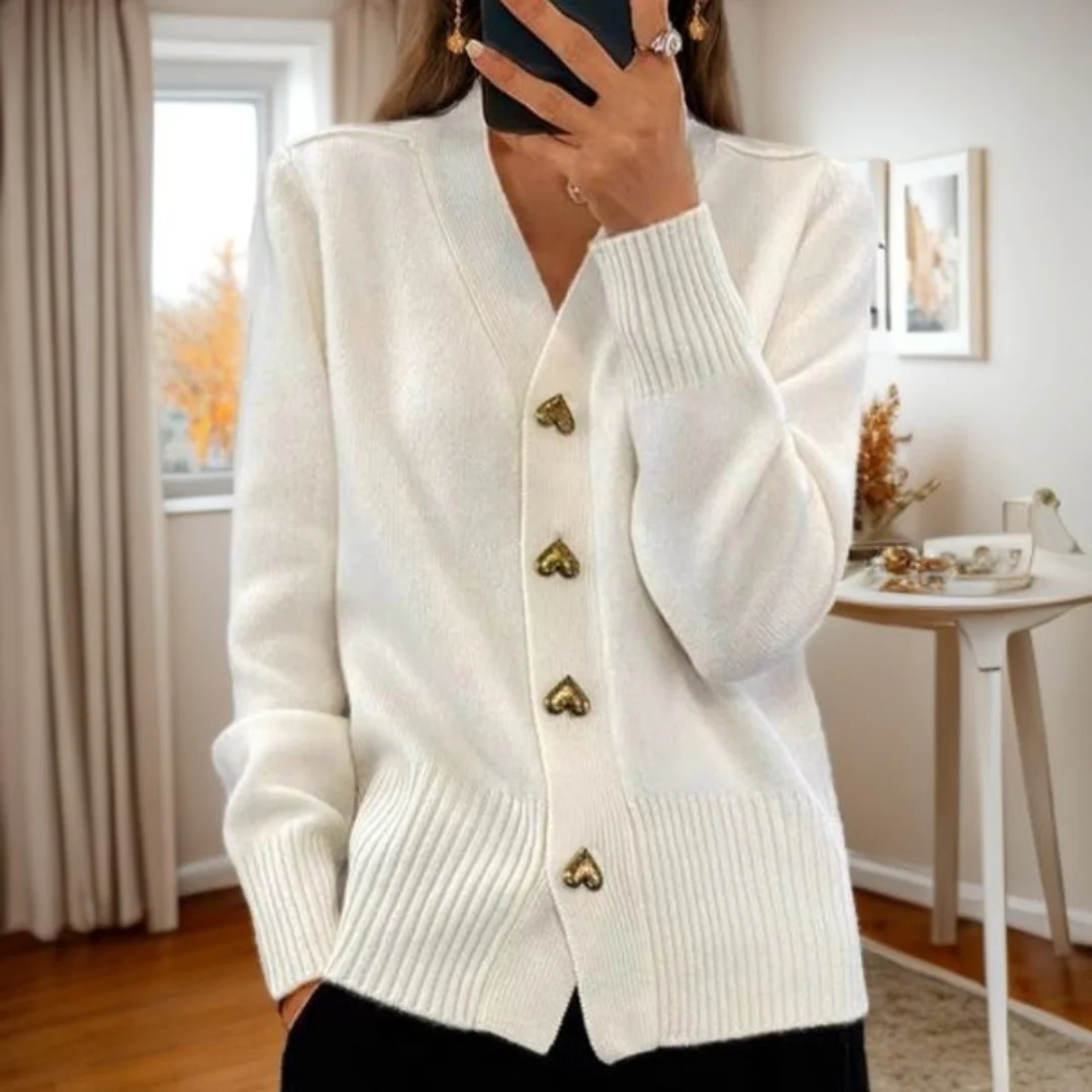 Adele – Myk Vest med Hjerteknapper