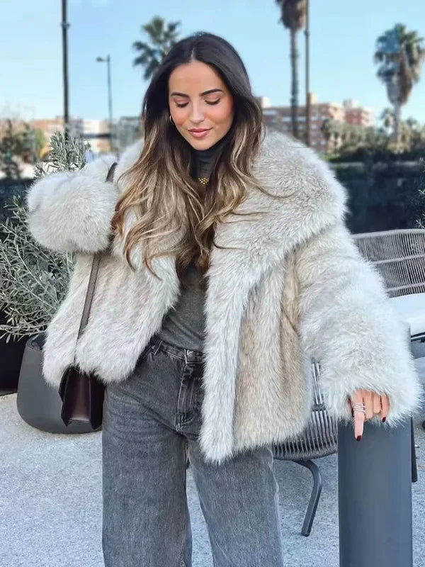 Freya - Faux fur jakke