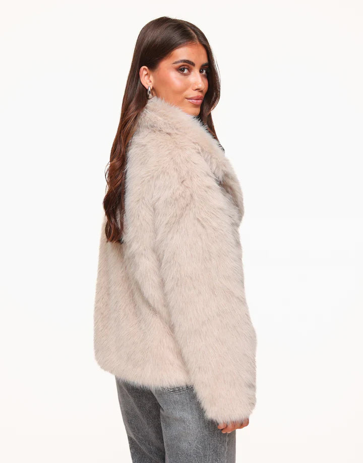 Freya - Faux fur jakke