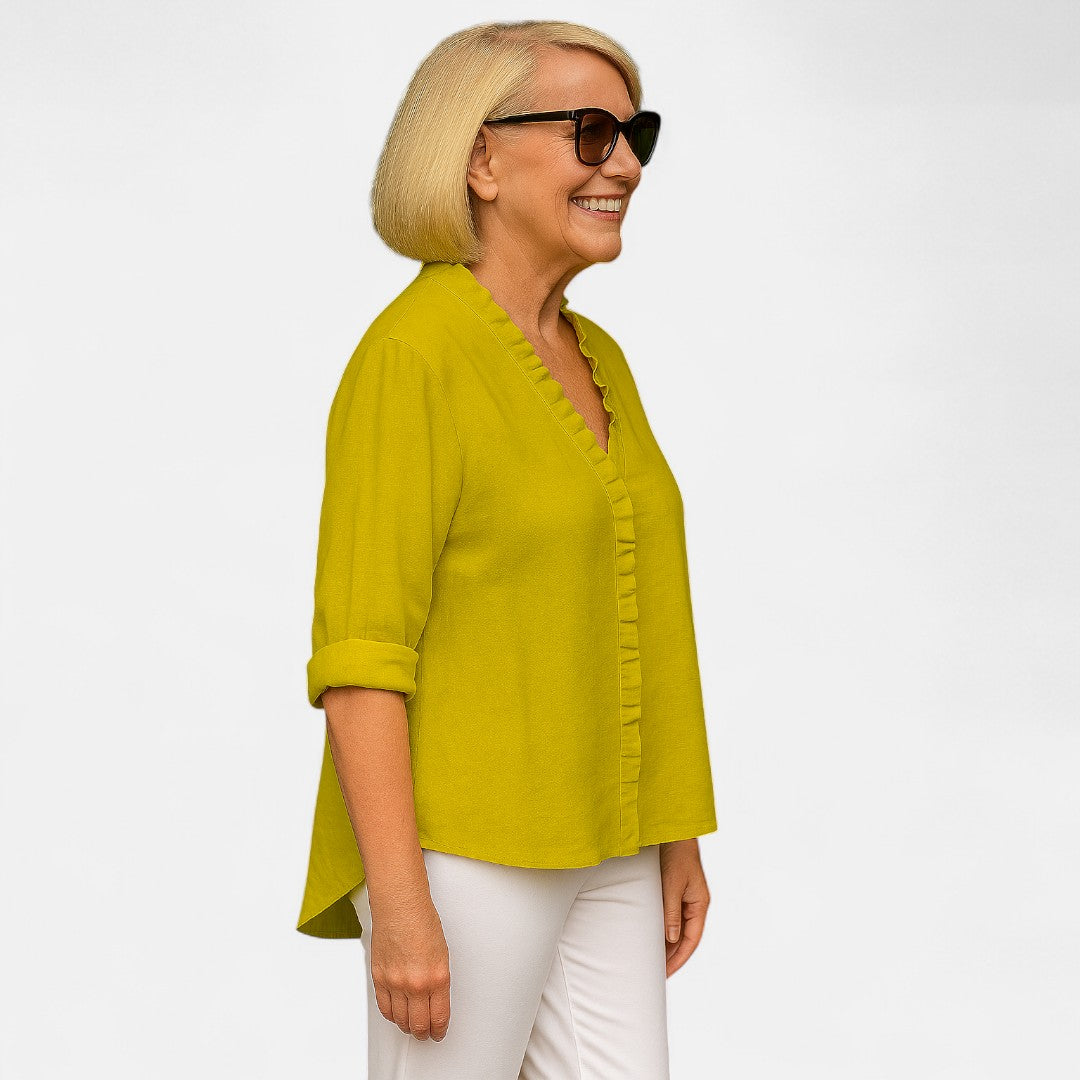 Gullbjørg™ | Koselig Ruffle Bluse