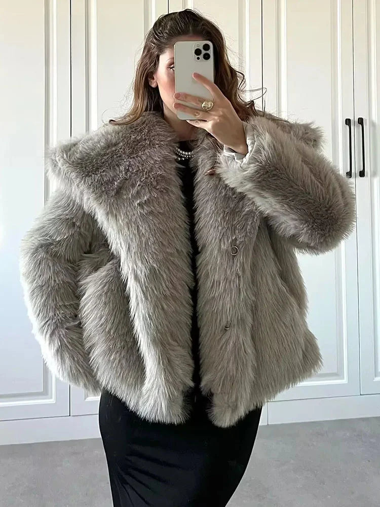 Freya - Faux fur jakke